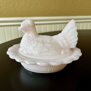 Mosser Glass Crown Tuscan Pink Covered Chicken / Hen Dish on a Wide Rim Base.